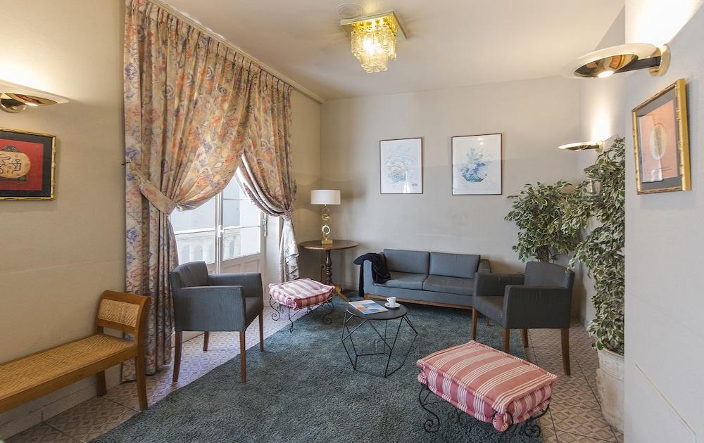 Hotel Aneto Lourdes Eksteriør billede