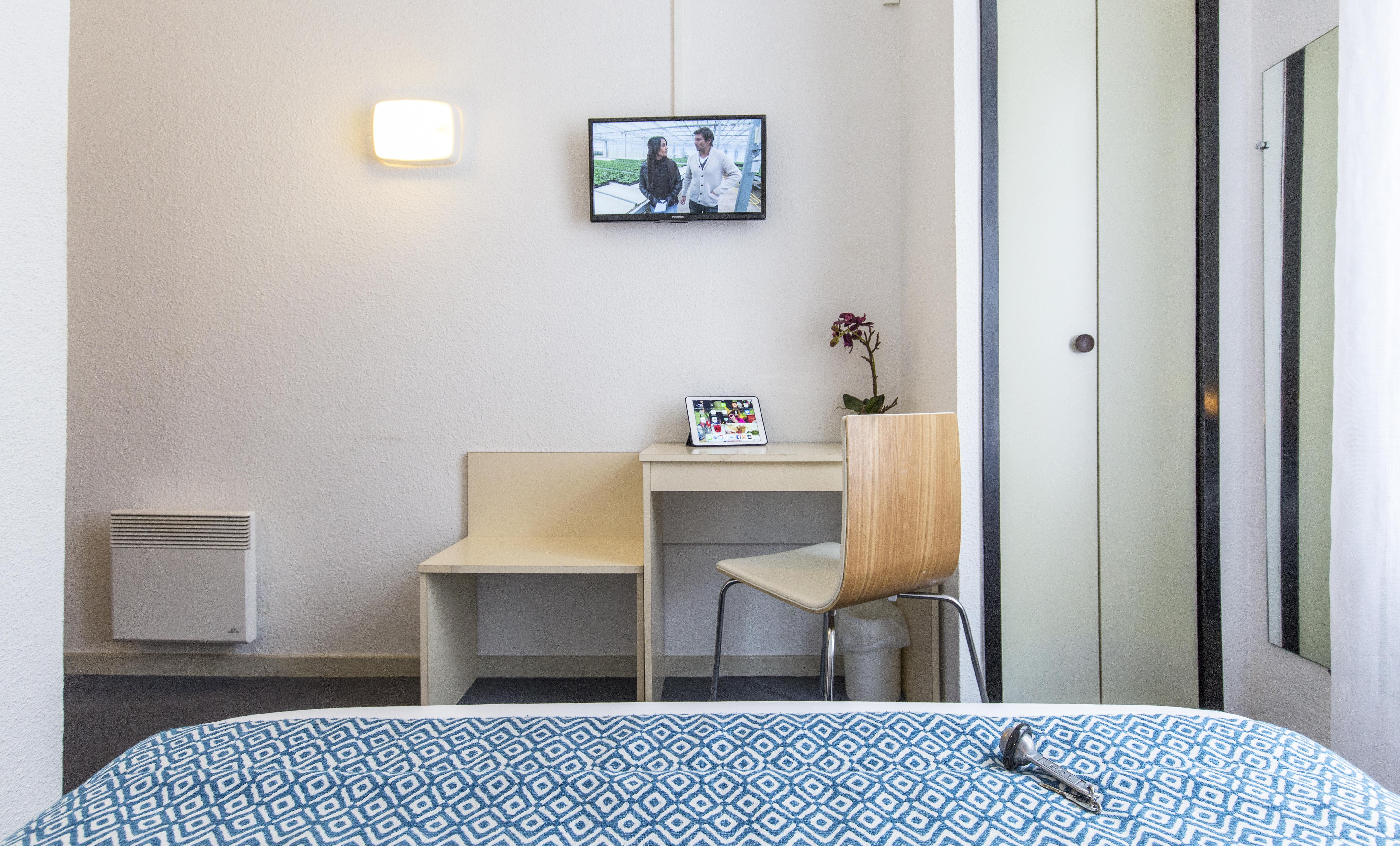 Hotel Aneto Lourdes Eksteriør billede