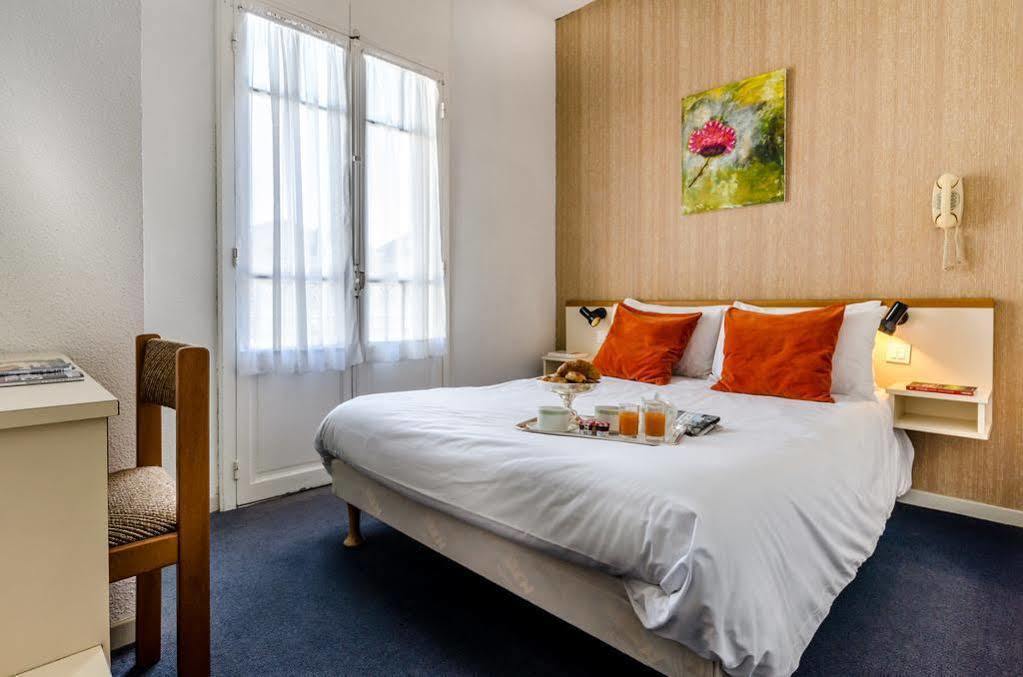 Hotel Aneto Lourdes Eksteriør billede
